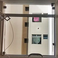 instalação de janela de vidro em apartamento